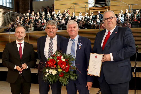 Verleihung der Ehrenbürgerschaft an Günther Weber