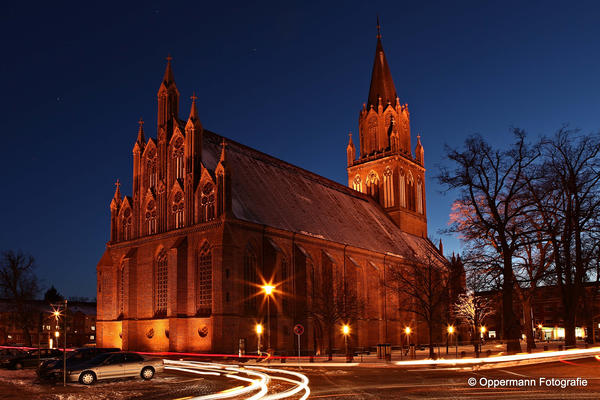 Konzertkirche Neubrandenburg bei Nacht