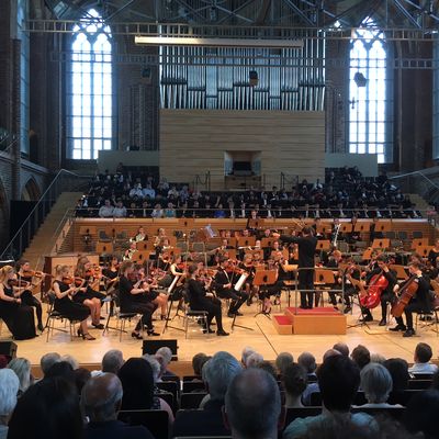 Abschlusskonzert in der Konzertkirche Neubrandenburg. Das Landesjugendorchester M-V zeigt seine Qualitäten