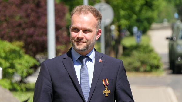  Verleihung Ehrenkreuz der Bundeswehr in Gold an Oberbürgermeister Silvio Witt