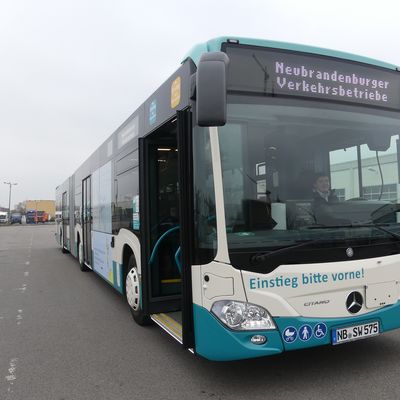 Momentan sind zwei Busse im Fuhrpark der NVB mit dem Abbiegeassistenten ausger�stet.