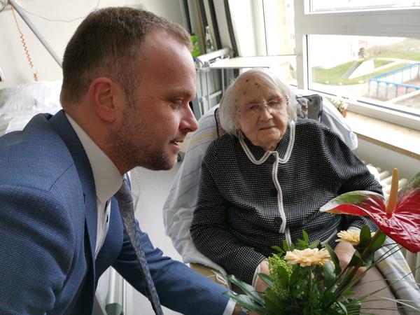 108. Geburtstag Frau Kurth - Herzlichen Glückwunsch.
