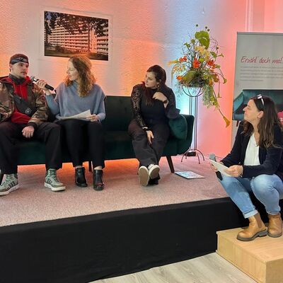 5. gr&uuml;nes Sofa Oststadt