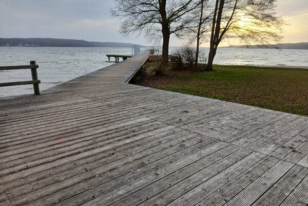 Gro�er Seesteg am Strandbad Broda