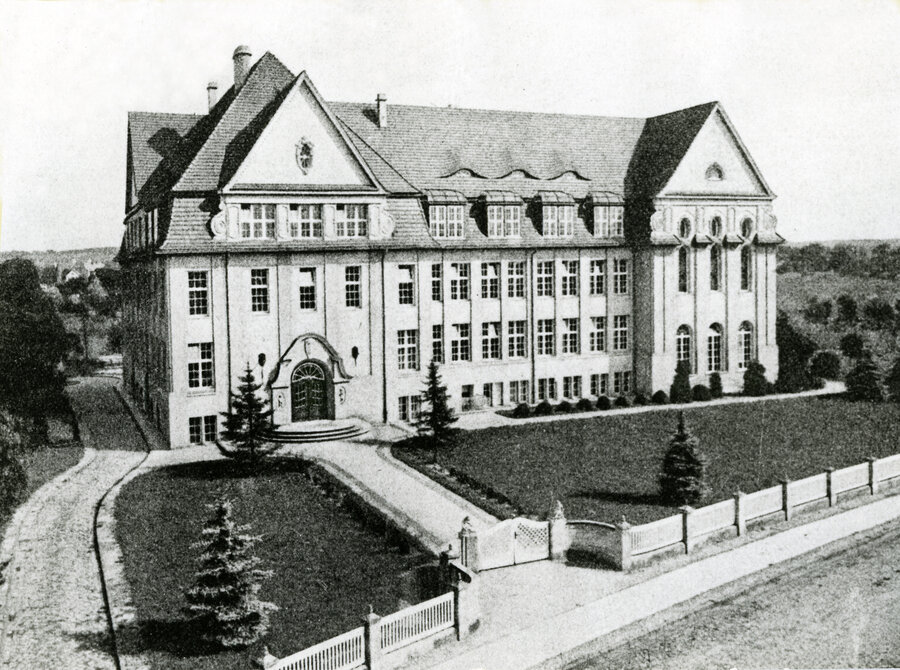1916 Lyzeum, Au&szlig;enansicht c_Regionalmuseum Neubrandenburg