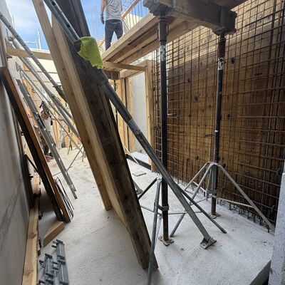 Treppenturm w&auml;chst sichtbar in die H&ouml;he